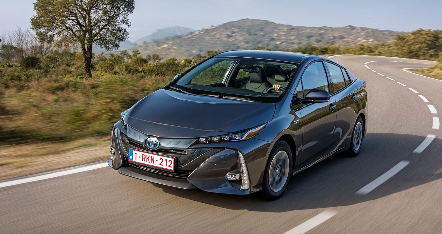 Toyota tham gia sâu hơn vào cuộc đua xe điện 