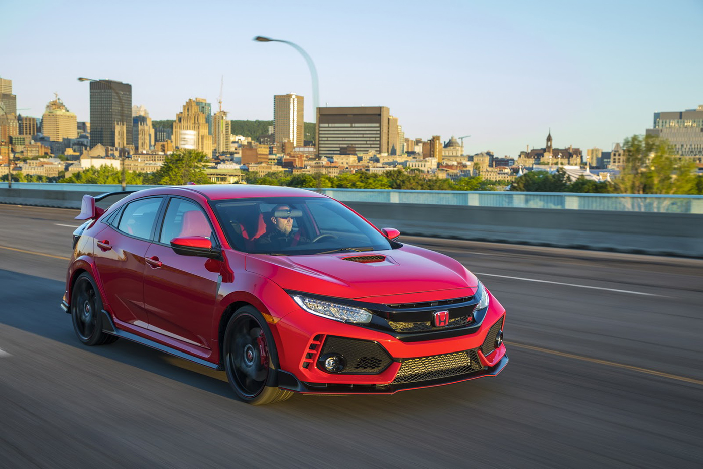 Công bố giá bán chính thức của Honda Civic Type R 2018 